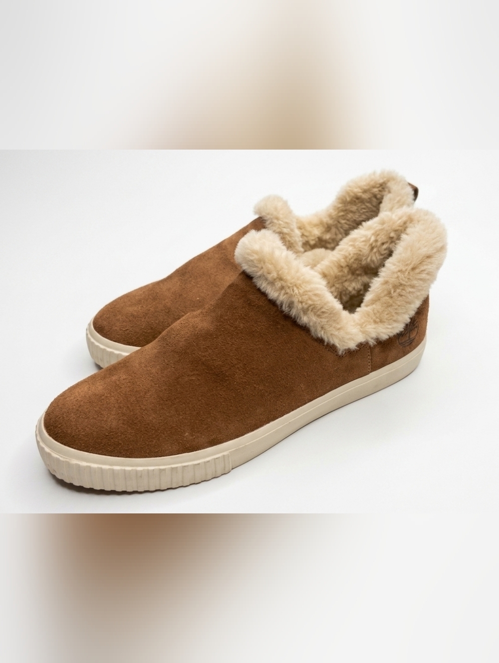 Timberland Women's Chestnut Suede Lace-Up Boot with Cream Shearling